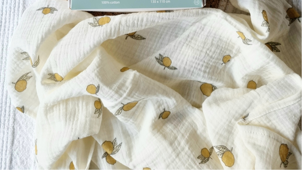 Baby Luna | Hydrofiele doek XL - Beige met Citroenen 130x110 CM