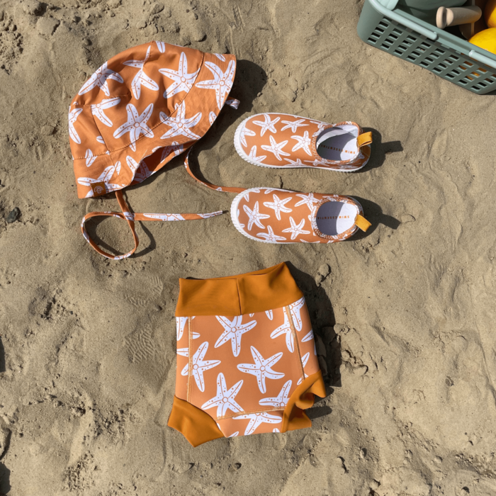 Baby Luna | Swim Essentials | Seastar | Oranje UV Zonnehoed