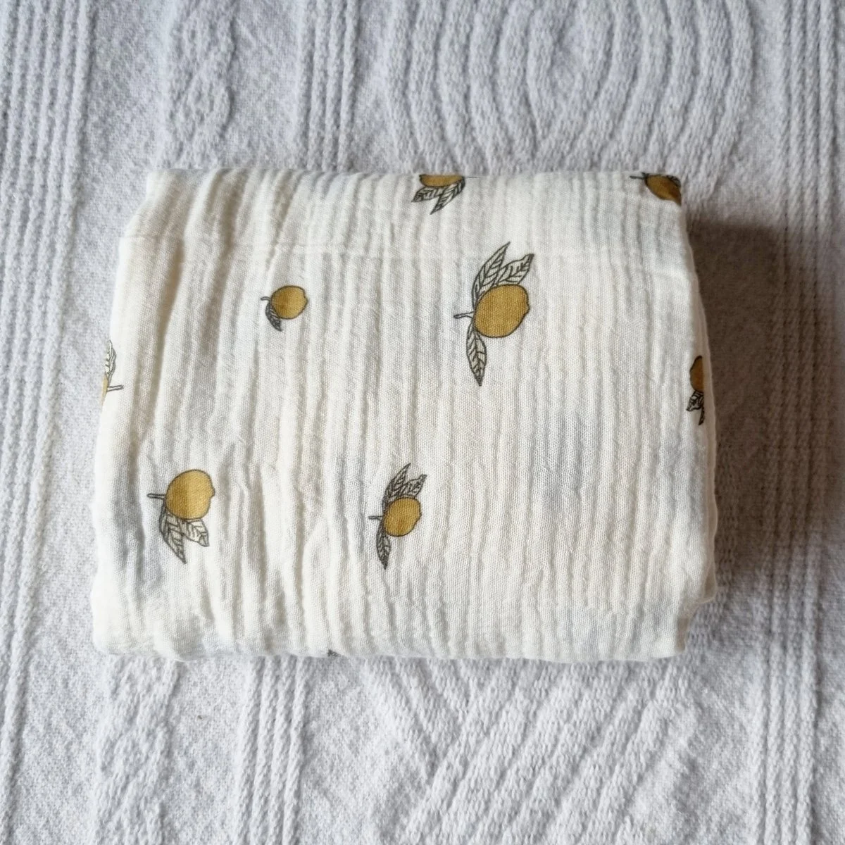 Baby Luna | Hydrofiele doek XL - Beige met Citroenen 130x110 CM